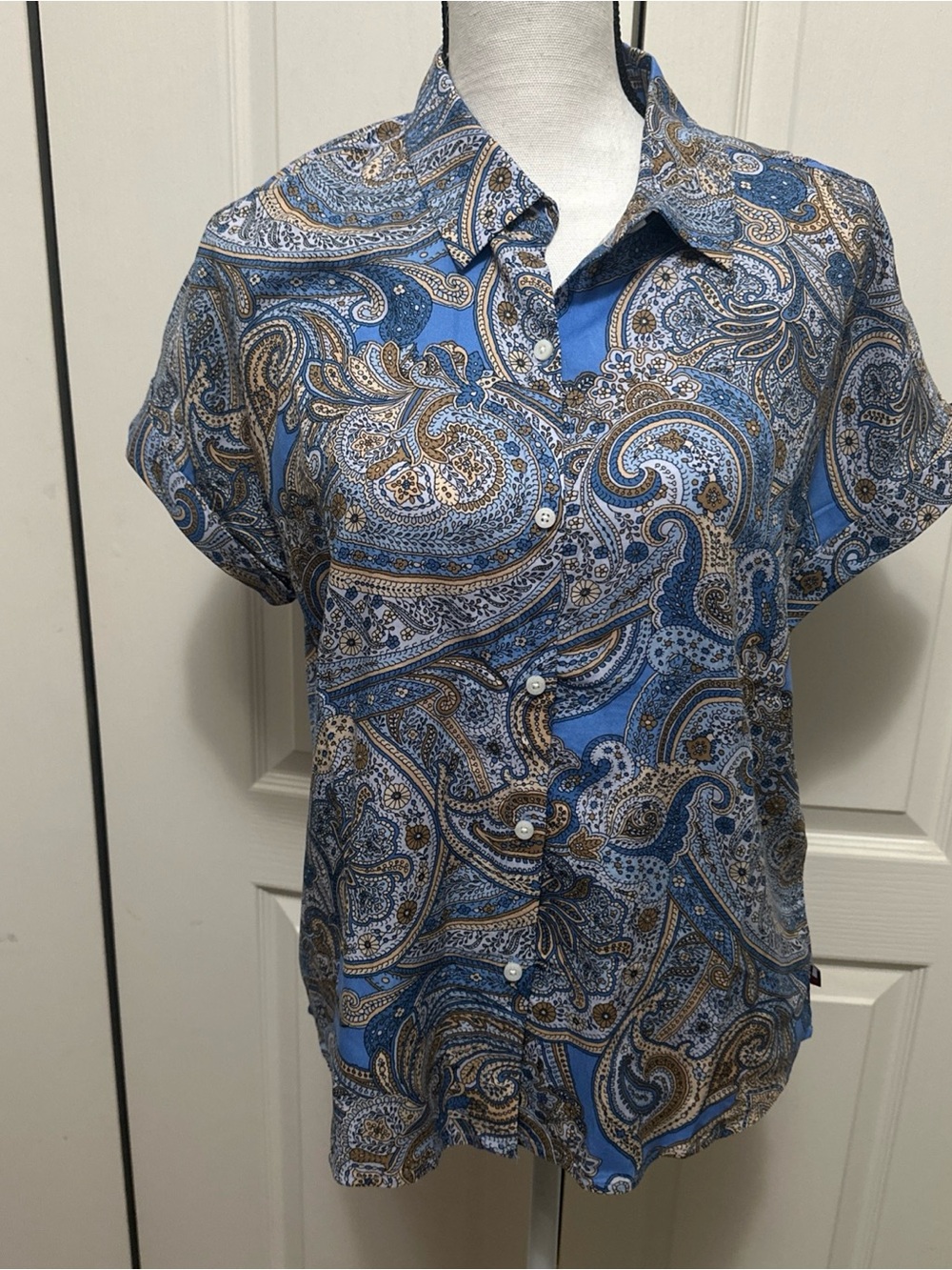 Tommy Hilfiger Blue Paisley Short-Sleeve Button-Up Blouse NWT